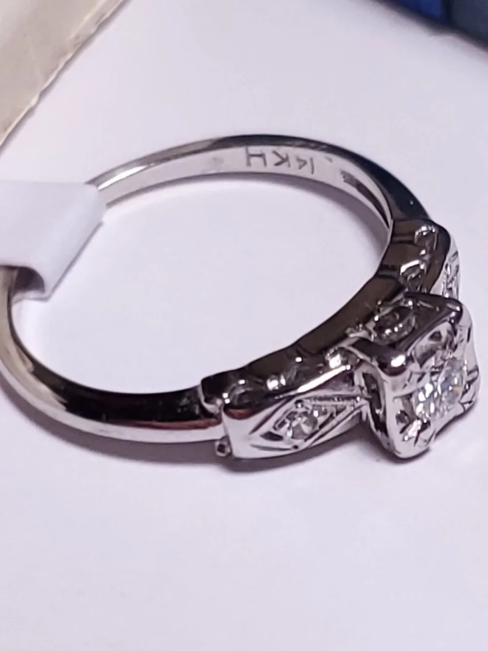 Vintage .12ctw Natural Rd Diamond VS2 GH square top 14Kt WG Engagement Ring24743